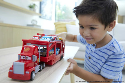 Cars-Camion-Mack-Trasportatore