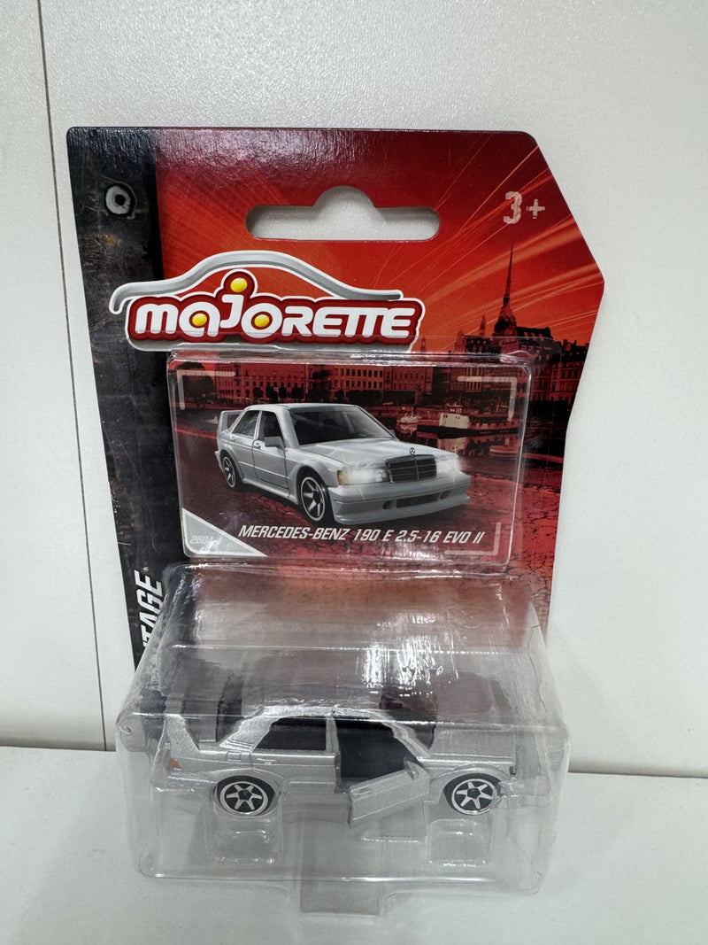 MAJORETTE MERCEDES BENZ 190 E 2.5 – Modellino da Collezione in Scala - Giocattoli e Bambini - Toys Store3467452030189