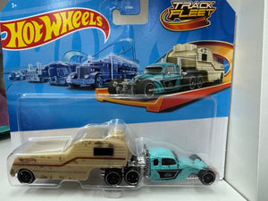 Camion Hot Wheels Bugcation Track Fleet