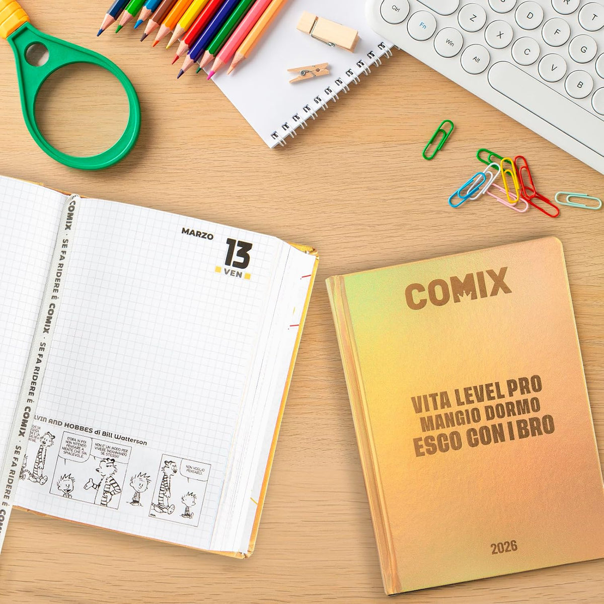 Diario Scuola 16 Mesi 2025/26 - COMIX - Giornaliero Standard Oro - diario comix oro