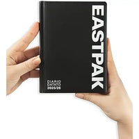 Diario ScuolaAgenda 13 Mesi 2025/26 - Eastpak - Giornaliera Nero - 8058263232449