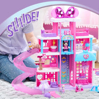 Playset in plastica rosa e viola minnie pet hotel disney con scivolo, più stanze e figure personaggi minnie pet