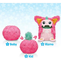 Peluche interattivo rizmo berry rosa con orecchie arancioni, ciuffo verde e pancia bianca circolare