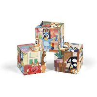 Puzzle cubi di bluey clementoni in cartone colorato con personaggi bluey e bingo perfetto come gioco educativo