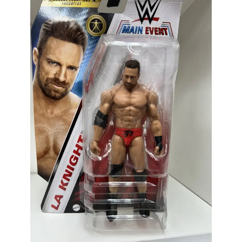 WWE Main Event Top Picks personaggio LA Knight - mattel - 0194735198122